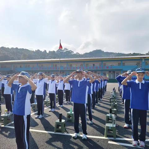 国防教育第二天：汗水与欢笑的成长印记