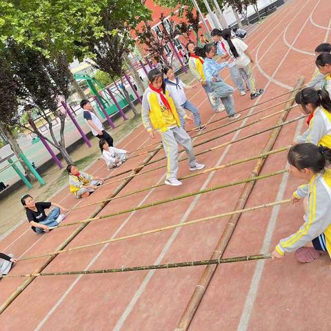 社团展风采  筑梦正当时——记台儿庄区实验小学三年级社团活动