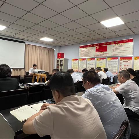 灵宝宾馆迅速贯彻学习市委十三届五次全会精神