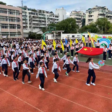 “运动逐梦，不负韶华”—囿山小学302班运动会精彩瞬间