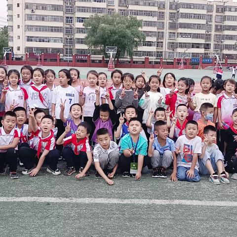 神木市第七小学——二 （5）班“疫”起攻克艰难日，静待“疫”散复学时！