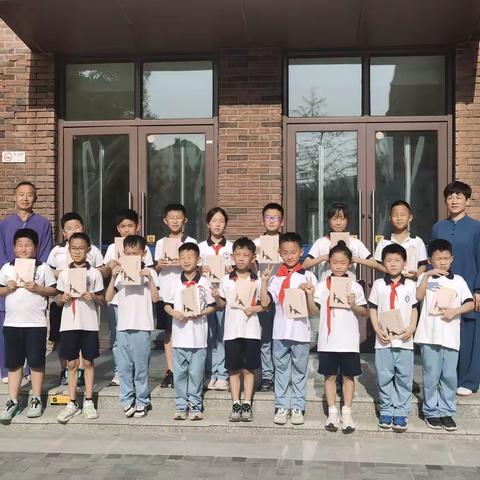 九式落，少年起 ﻿方城武术社团的学期 “武” 趣