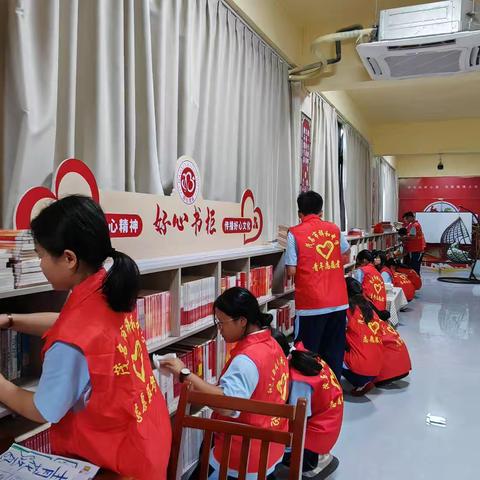 高一学子学雷锋 志愿服务美校园——市祥和中学开展“学雷锋志愿服务活动”