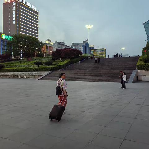 烟花四月下福建 文/郑晓英