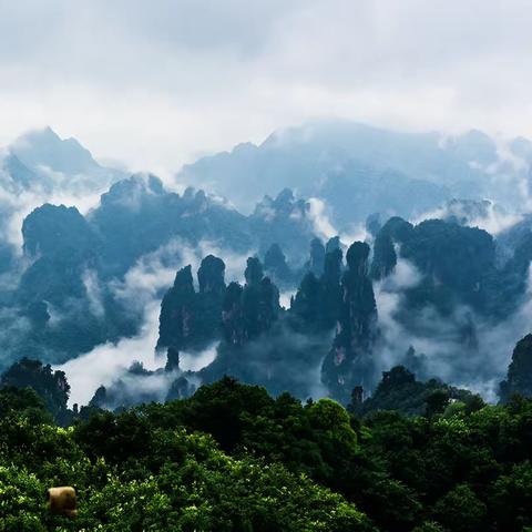 苍茫山水间