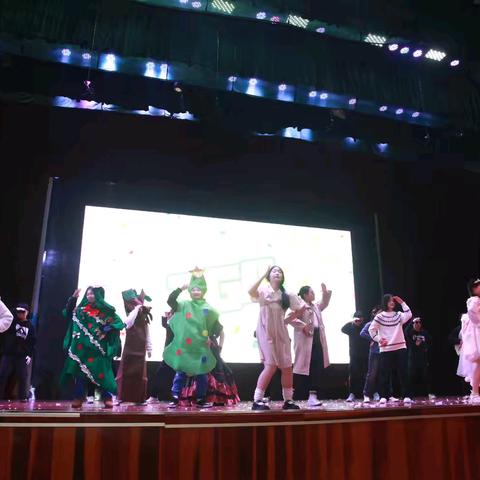 艺润高新 炫动青春 ﻿附中高新第十三届校园文化艺术节九年级综艺表演2202班剪影