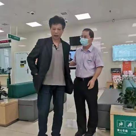 银行服务无小事，贴心服务暖人心