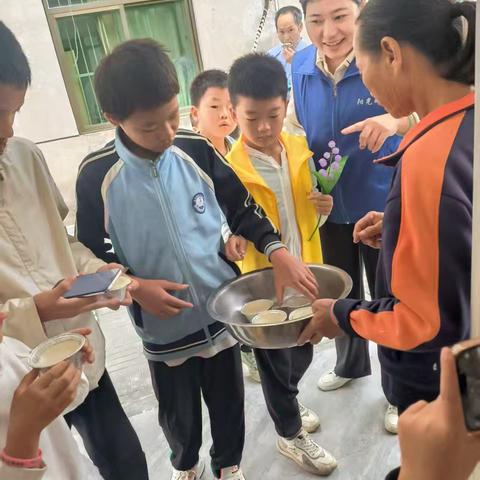 江西省新干县洞口村阳光驿站：小易的“阳光”蜕变之路