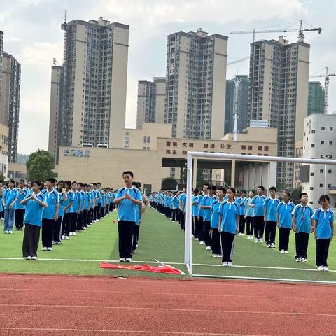 扬帆起航正当时心怀感恩共奋进——2324班九月的瞬间