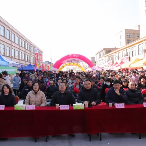 半堤镇第二届乡村文化艺术节暨“春季消费季 国补到半堤”展销活动顺利举办