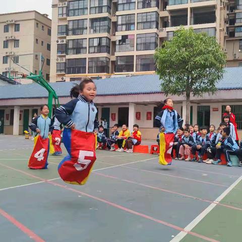 青春飞扬，聚力前行——南宁市西乡塘区龙华学校第十一届校园运动会