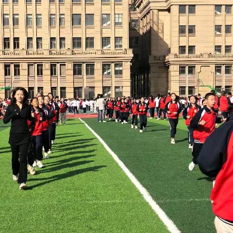 六四班第七周班级小结