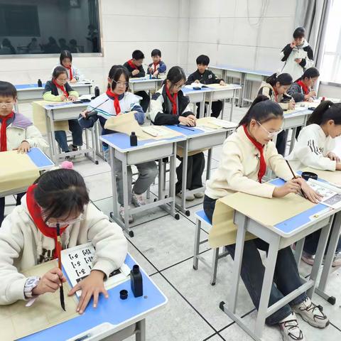 笔墨润童心  书法展风采——洛阳市东城学校小学部语文共营课外活动