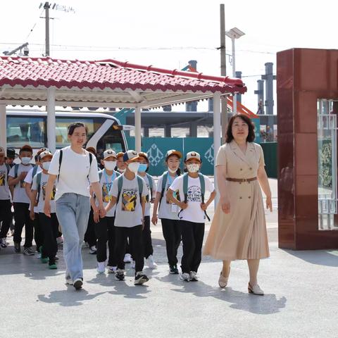 精彩活动架桥梁 跟岗访学共成长---玉树市干部、师生来密跟岗访学见面会