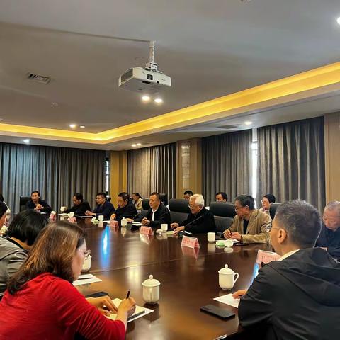 涉县人大常委会召开“庆祝全国人民代表大会成立70周年”座谈会