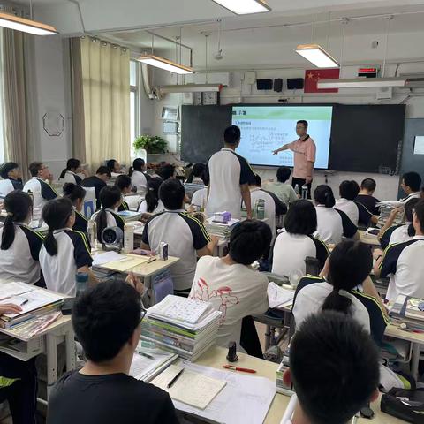 探索人体奥秘，共研稳态调节——西安市第83中学生物组学科活动