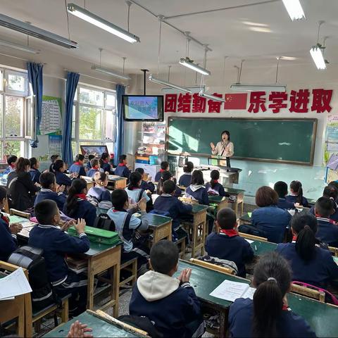 【聚焦专业成长，潜心立德树人】——乌市第四十四小学赵雅丽名师工作室2023-2024学年第二学期第二期活动