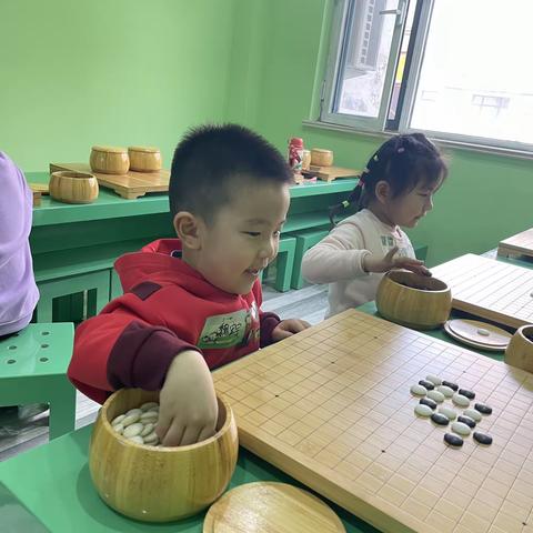 为啥那么多孩子都选学围棋？ 原来会与不会的差距在这里~