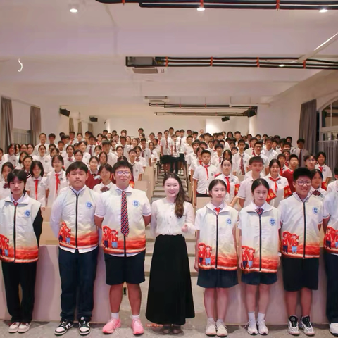 青春集结！南外实验初中部新一届学生会成立 & 140名入团积极分子志愿者队伍启动仪式