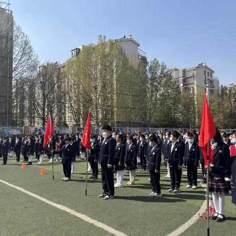 童心向党 伴我成长——二七区艺术小学举行二年级第二批新队员入队仪式