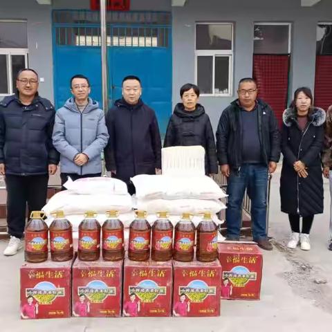 入户走访送慰问，暖心活动显真情