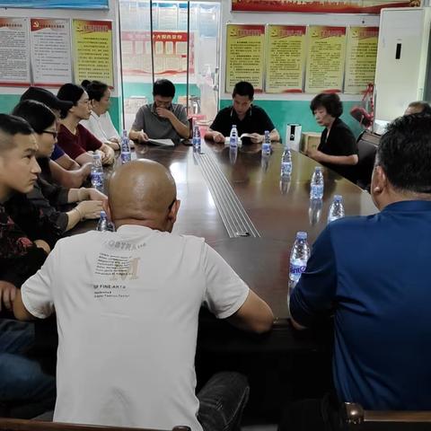 罗联乡“民情恳谈会”，服务群众零距离