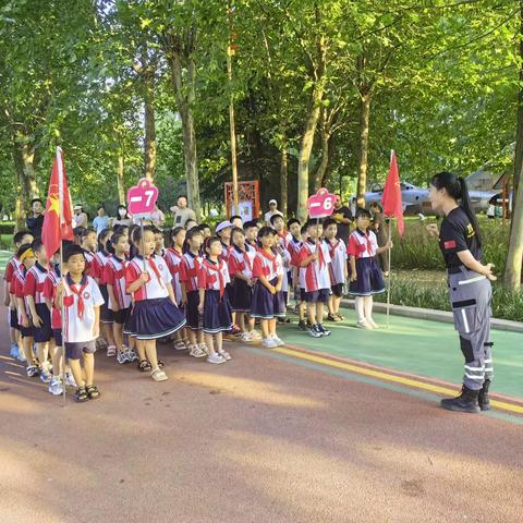 暑期防溺水  安全不放假——鄢陵县海棠路小学一6班海棠果中队、一7班远航中队暑期实践活动