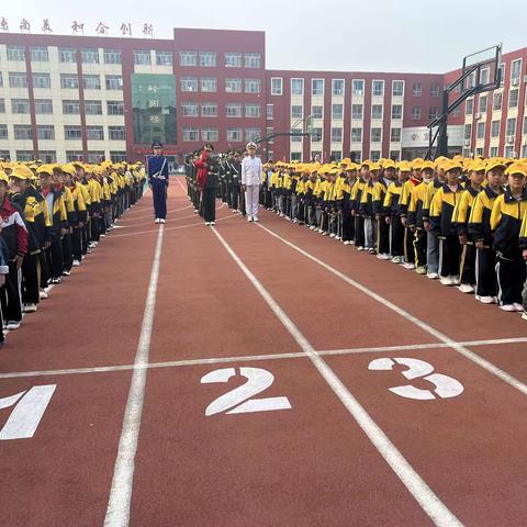 学习二十大 争做好队员----峄城区实验小学建队日主题升旗仪式