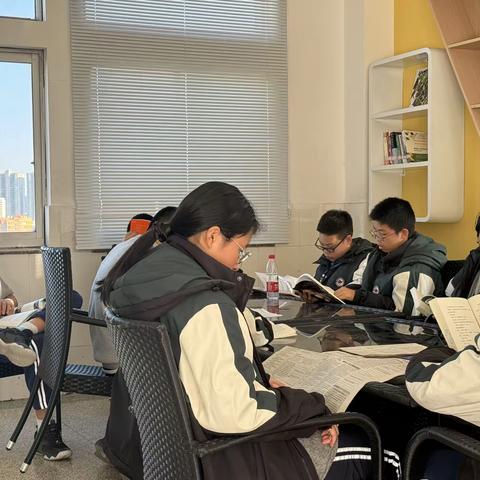 课外活动之长廊读书
