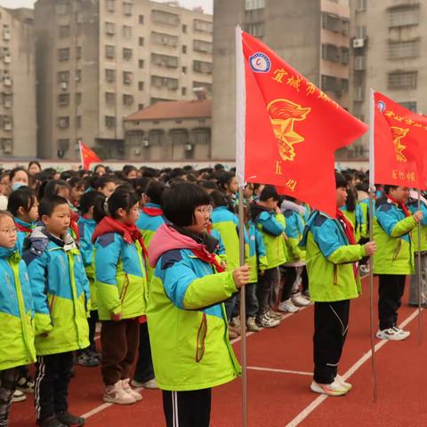 弘扬雷锋精神 争做新时代好少年  ——环翠小学教联体学雷锋在行动