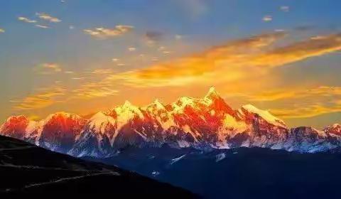 来西藏旅游想一睹南迦巴瓦峰的真容，真的需要拼人品