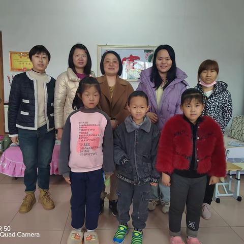 家访暖人心，共育促成长———汀罗镇中心小学一年级四班组织寒假家访活动