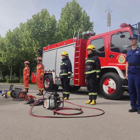 沣柳路小型消防救援站走进辖区沣河湿地公园进行消防安全知识培训