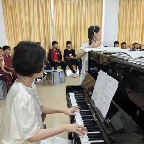希望田野光坡初级中学第四周合唱排练简报