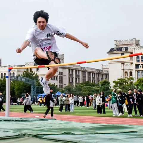 2023年学生田径运动会暨教职工趣味运动会