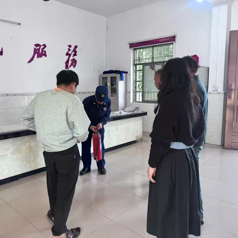 波莲镇开展村委会消防安全培训