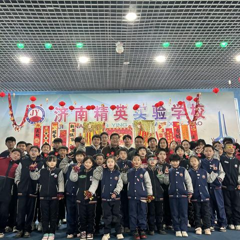 歌舞载青春，梦想筑文传