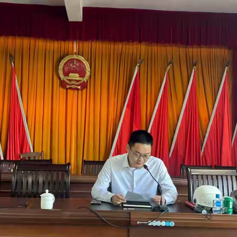 南宝镇联合县公安局开展法治宣讲活动：双会场联动筑牢基层安全防线