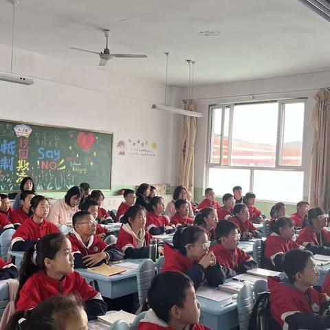 推门听课观常态 深入课堂促提升——宁武县西关小学“推门课”活动总结