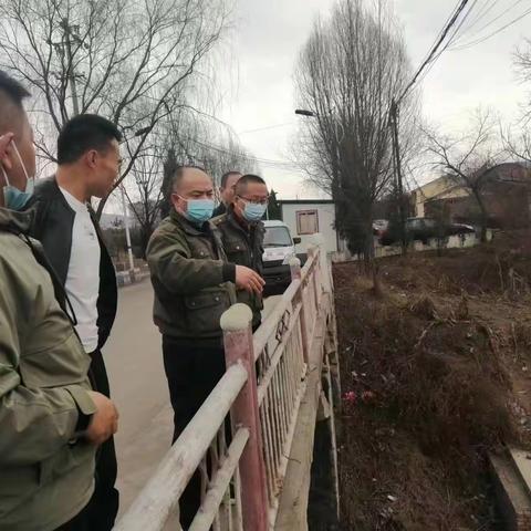 荫城镇：全面推进环境污染、环境卫生“双整治”垃圾、污水“双收处”工作