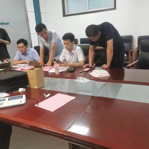 豫见好服务—工行进企业，让员工们享受优质服务，工资更快到账。