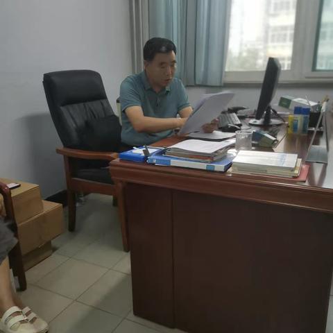 市植保植检站党支部开展“学习身边榜样 汲取奋进力量”主题党日活动