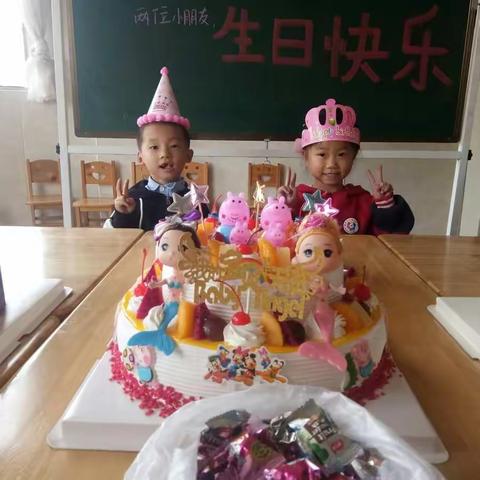 祝：金俊溪、黄兰芷两位小朋友生日快乐！