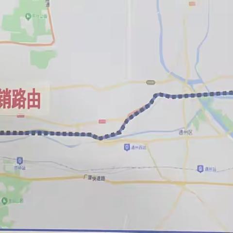 这里的公交线路有调整，“蓝马甲”变身“活地图”做好志愿服务