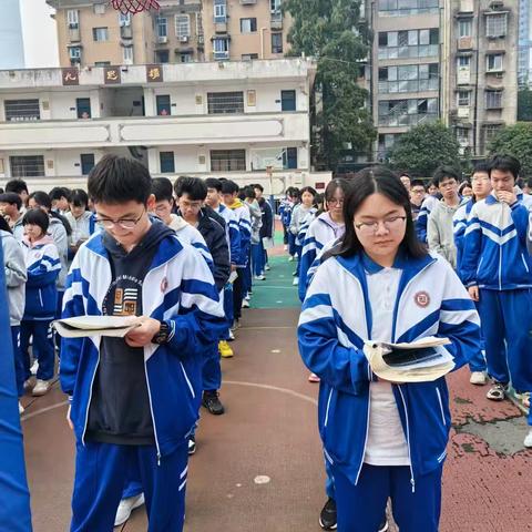 高三2304班日常：奋斗与成长的校园印记