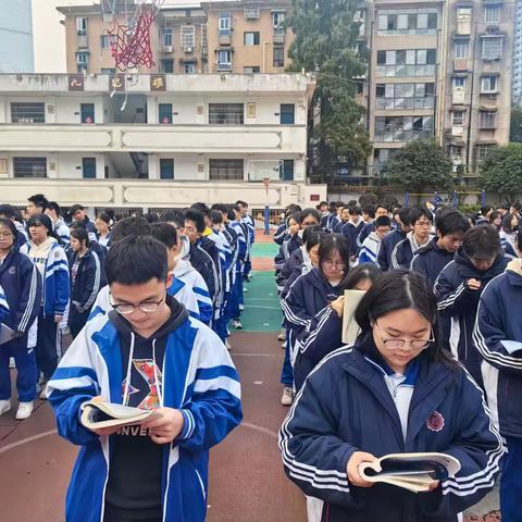 2304班校园生活的多彩瞬间