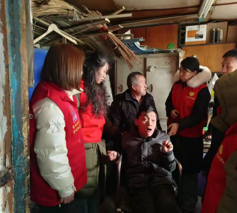 冬青社区开展“走访慰问困难户 真情帮扶送温暖”活动