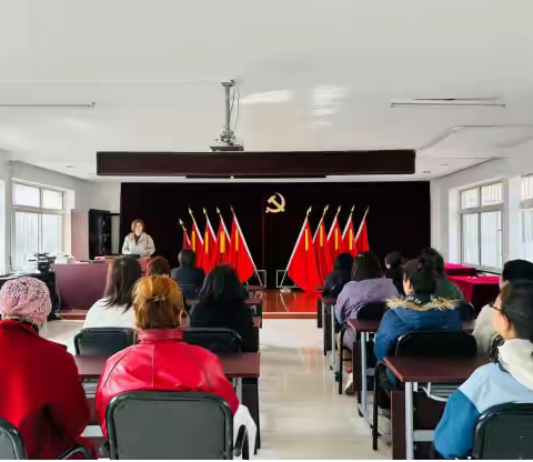 苏家屯区解放街道冬青社区开展“清朗社区 文明同行”宣传活动