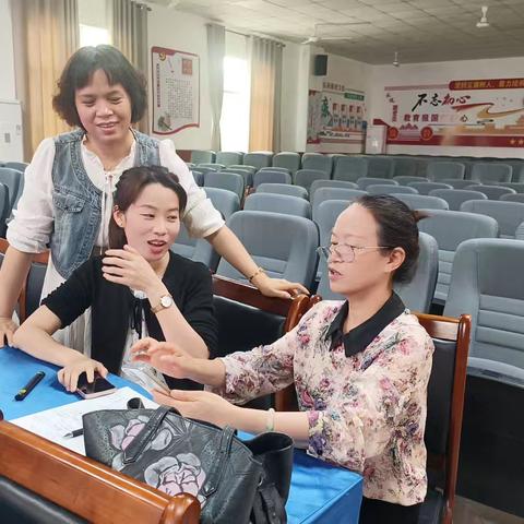 再探花钟奥秘，深耕创意课堂——文学阅读与创意表达任务群下《花钟》第二次磨课纪实