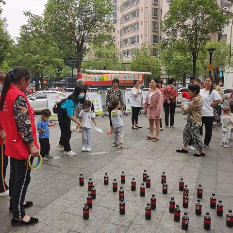 “爱在社区”上横朗公益集市活动